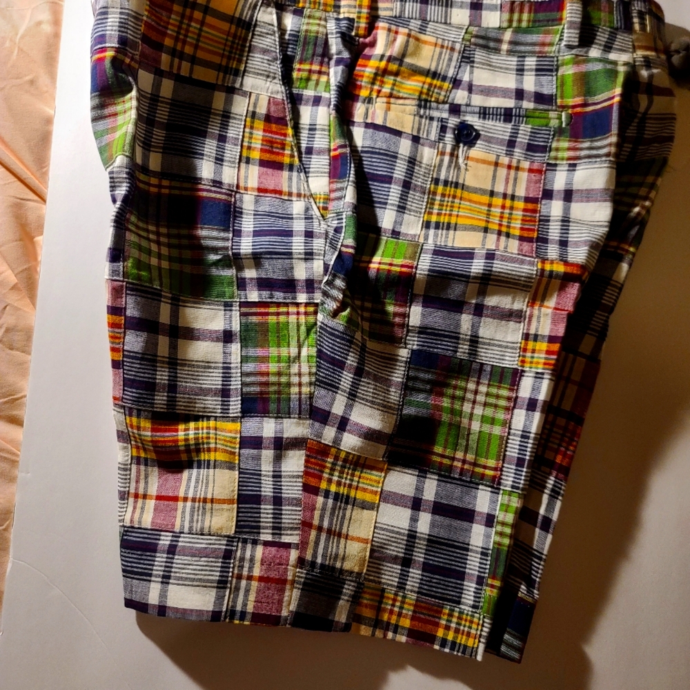 Men's plaid shorts